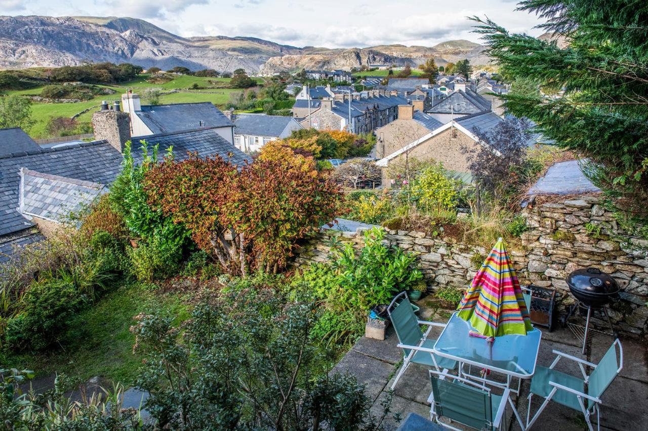 Homely Cottage With Garden And Mountain-View Blaenau Ffestiniog Kültér fotó