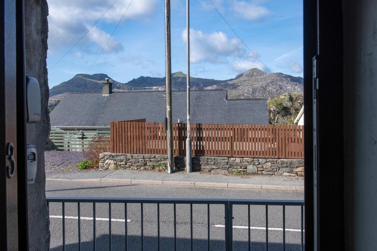 Homely Cottage With Garden And Mountain-View Blaenau Ffestiniog Kültér fotó
